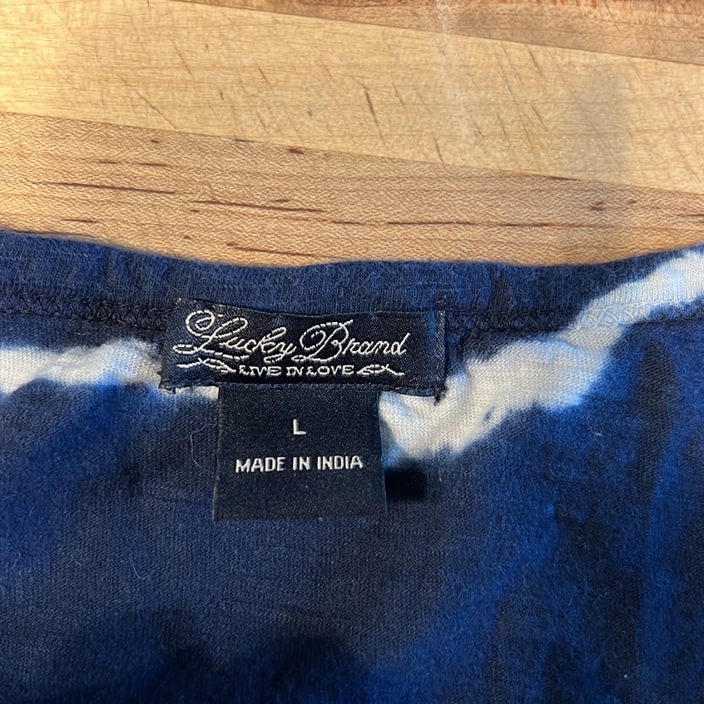 Luck Brand Tye dye long sleeve Henley - Picture 4 of 5